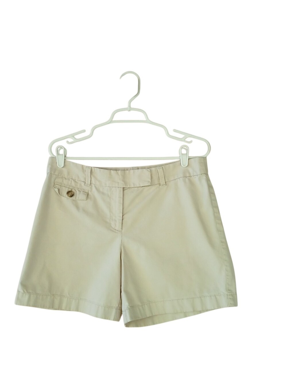 Ann Taylor Factory Cream Mid Rise 6" Shorts Size 8